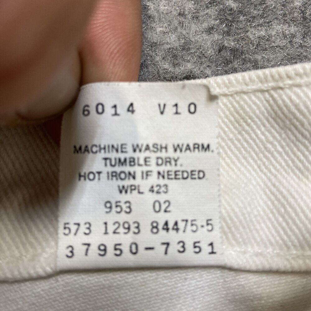 Vintage Levi's‎ 950 Jean Shorts Women's Size 5 White Denim - Picture 7 of 10